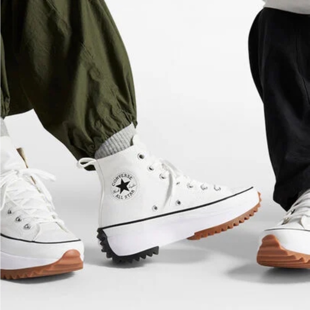 Converse Run Star Hike Canvas White Platform High-Tops W/11.5 - M/10 NWT
